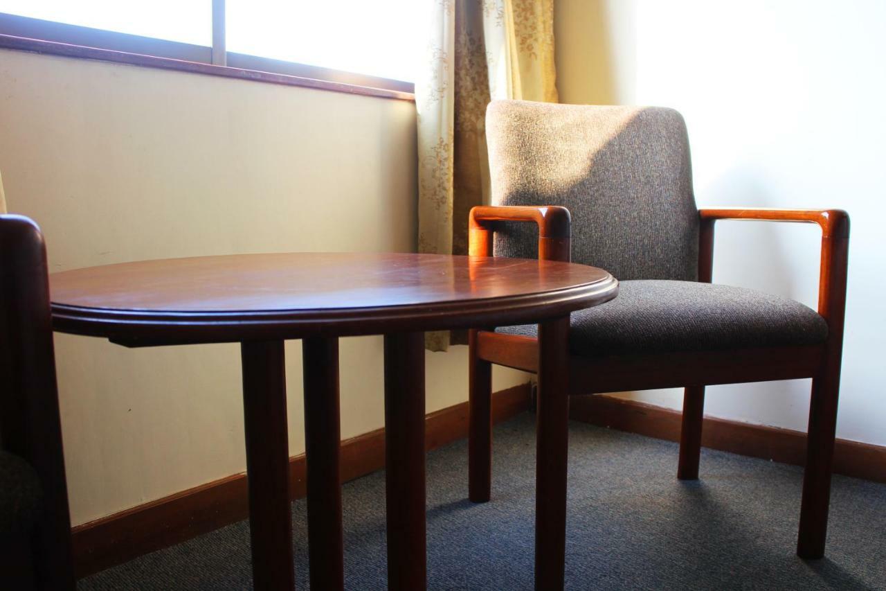 Alfa Hotel Янгон Екстериор снимка